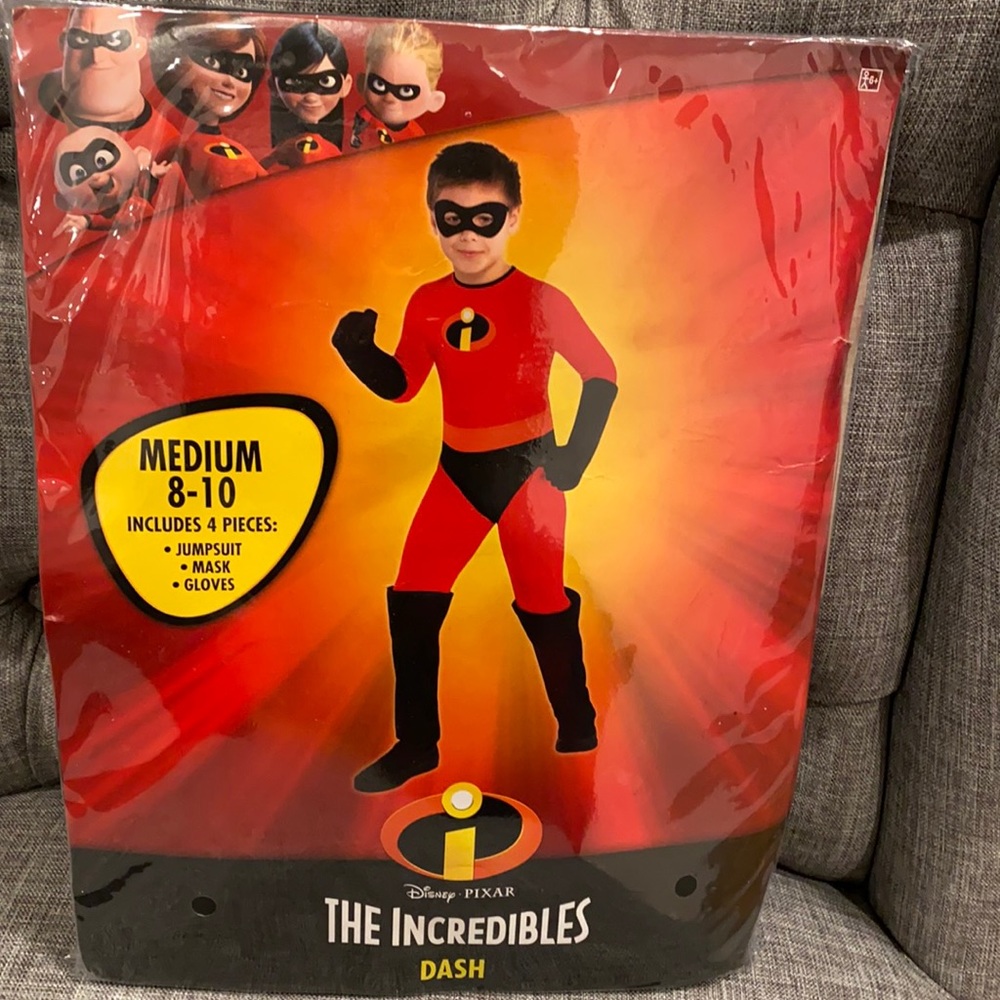 The Incredibles Dash Disney costume